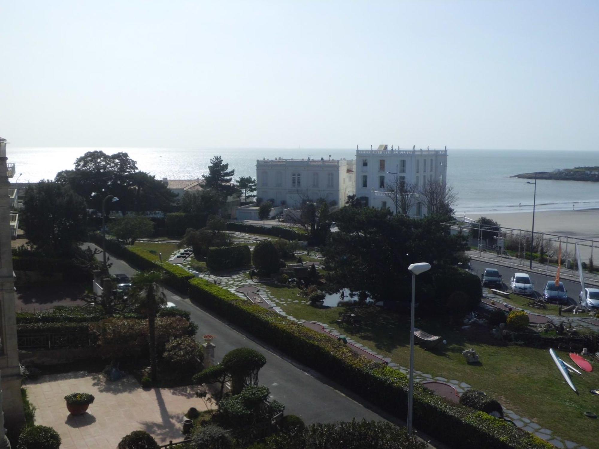 Hotel Belle Vue رويا المظهر الخارجي الصورة